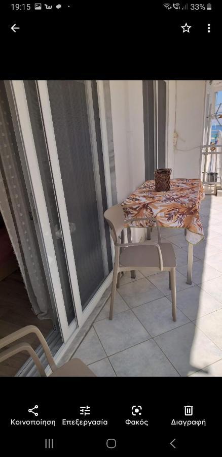 Zefi'S Apartment Nea Peramos  Ngoại thất bức ảnh
