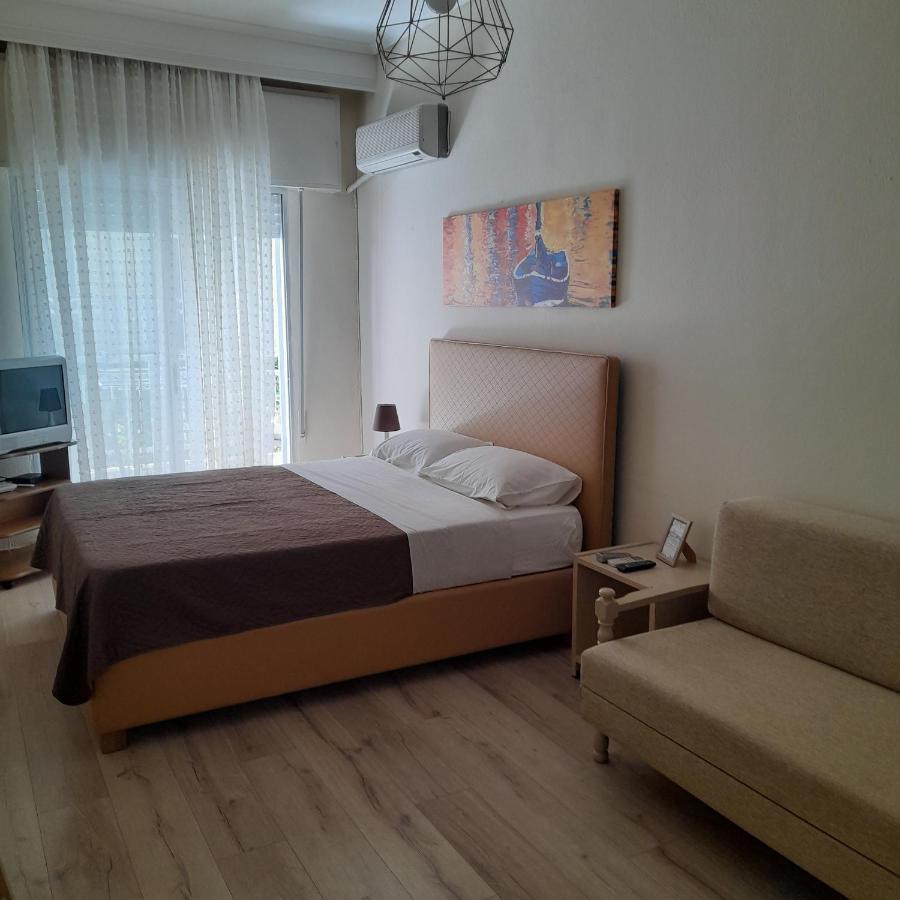 Zefi'S Apartment Nea Peramos  Ngoại thất bức ảnh